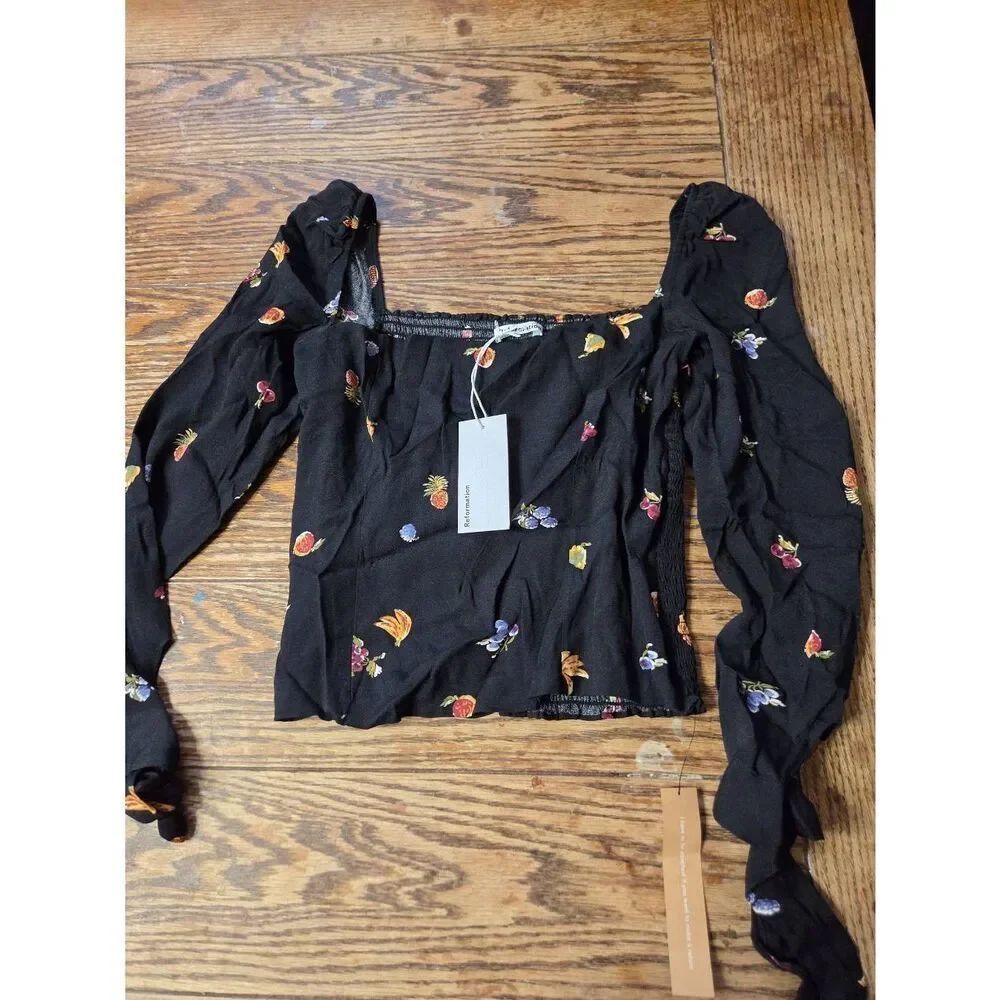 NWT Reformation Ariana top in fruit salad sz 6